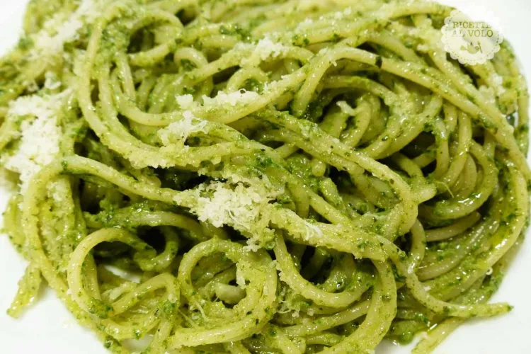 spaghetti-al-pesto